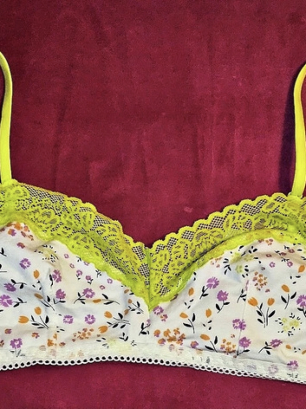 Floral Lace Bra in White & Green